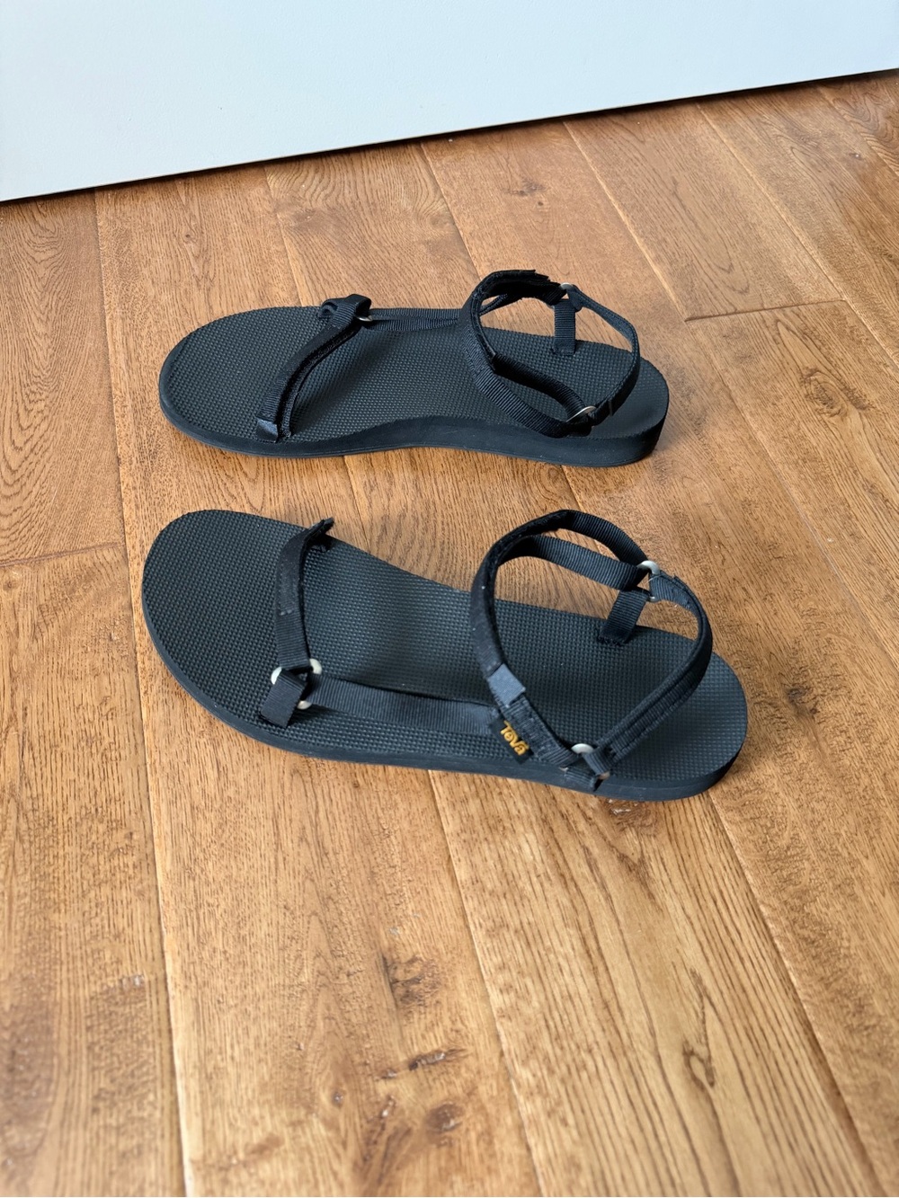 Teva Women's Original Universal Slim Sandals Size 11 Black Hiking Outdoors